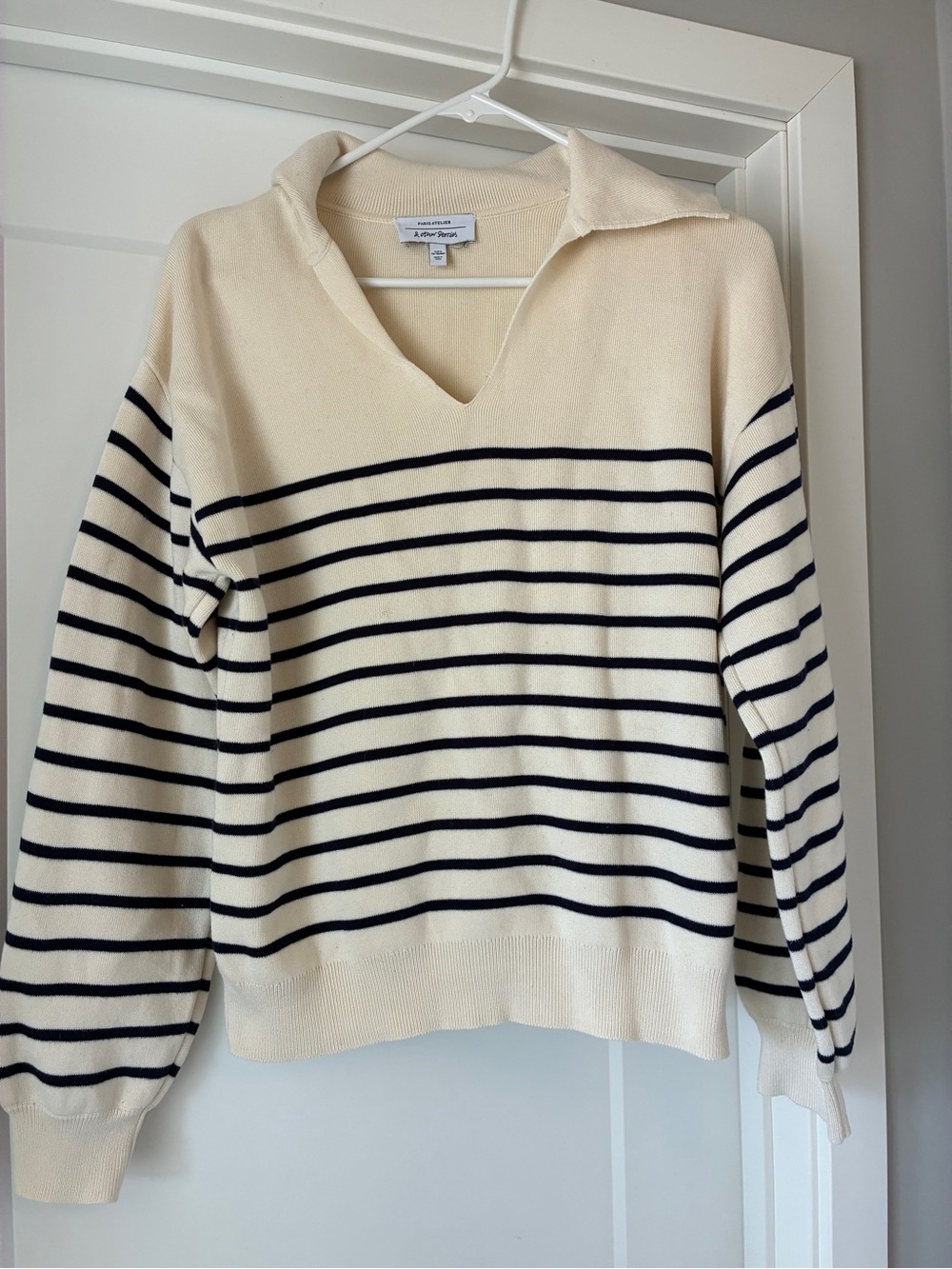 & Other Stories Cream and Navy Striped V-Neck Collared Sweater
